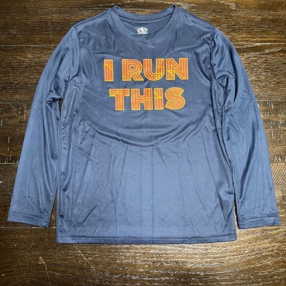 Boys size 8 I run this athletic long sleeve shirt - Picture 1 of 3